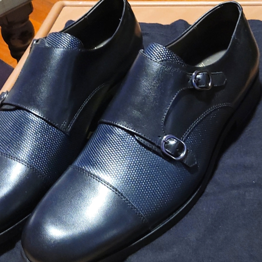 **NEW Never Worn!***Marc Joseph New York Gold Loafer Dress Shoes